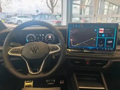 Photo 11 Volkswagen Tayron  1.5 eTSI 150ch R-Line Edition DSG7 7 places