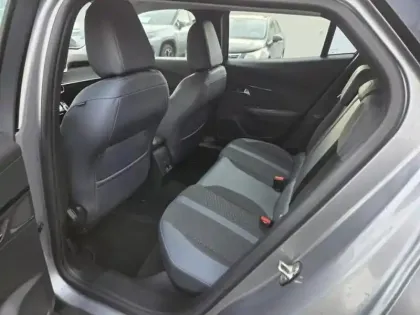 Photo 9 Peugeot 2008  1.2 PureTech 100ch S&S Allure