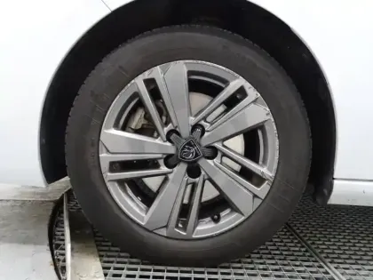 Photo 9 Peugeot 308  SW 1.5 BlueHDi 130ch S&S Active Pack EAT8