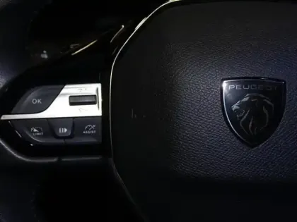 Photo 10 Peugeot 308  SW 1.5 BlueHDi 130ch S&S Active Pack EAT8