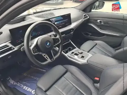 Photo 14 BMW Serie 3 Série 3 330eA 292ch M Sport