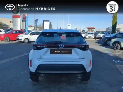 Photo 3 Toyota Yaris  Cross 116h Dynamic Business + Programme Beyond Zero Academy MY22