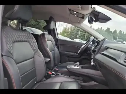 Photo 9 Renault Captur  1.6 E-Tech hybride rechargeable 160ch Initiale Paris -21