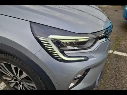 Photo 14 Renault Captur  1.6 E-Tech hybride rechargeable 160ch Initiale Paris -21