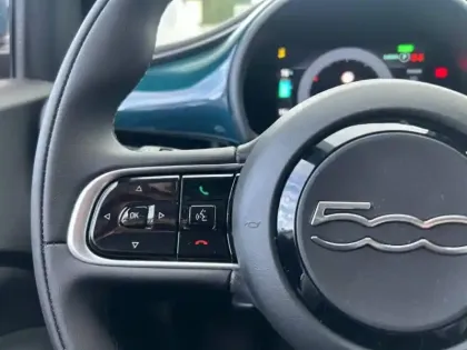 Photo 11 Fiat 500  e 95ch Pack Tech MY23