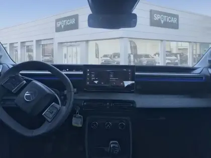 Photo 7 Citroën C3  1.2 Hybride 110ch PLUS