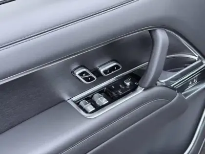 Photo 10 Land rover Range Rover  3.0 P550e 550ch PHEV Autobiography SWB