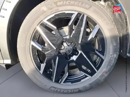 Photo 24 Peugeot 3008  1.2 Hybrid 145ch GT e-DCS6