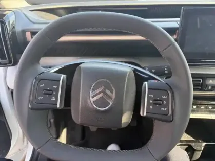Photo 11 Citroën C3 Aircross  1.2 Turbo 100ch PLUS