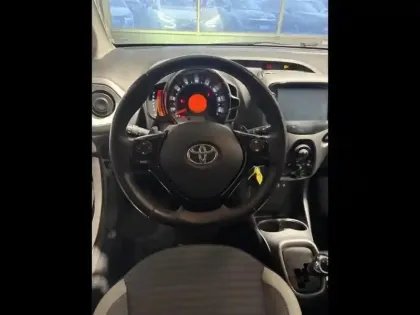 Photo 5 Toyota Aygo  1.0 VVT-i 72ch x-play x-shift 5p