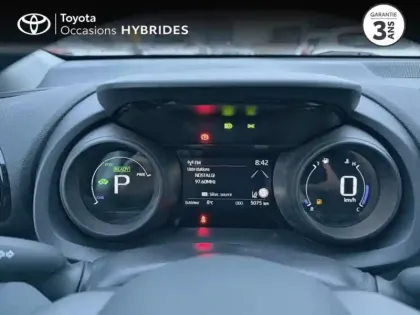 Photo 13 Toyota Yaris  116h Design 5p MY22