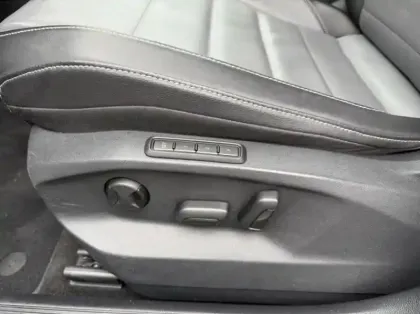 Photo 14 Volkswagen T-roc  1.5 TSI EVO 150ch Style Exclusive DSG7