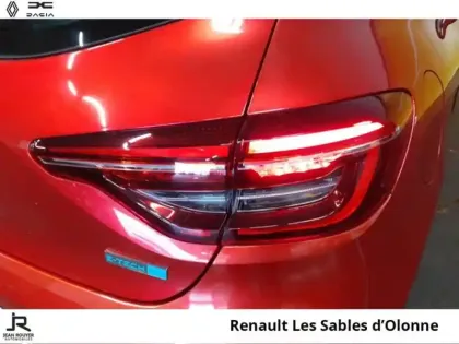 Photo 14 Renault Clio  1.6 E-Tech hybride 140ch Business -21N