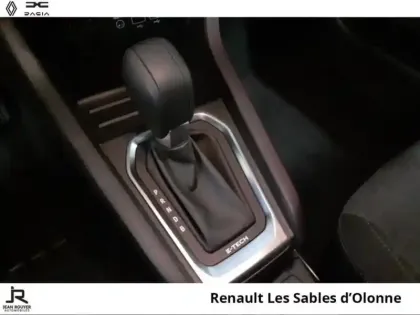 Photo 5 Renault Clio  1.6 E-Tech hybride 140ch Business -21N