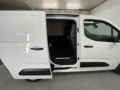 Photo 9 Citroën Berlingo  Van M 1000kg BlueHDi 100 S&S Club