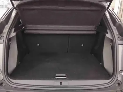 Photo 8 Peugeot 2008  1.5 BlueHDi 130ch S&S GT EAT8