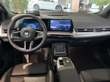 Photo 4 BMW Serie 2 Série 2 ActiveTourer 218i 136ch M Sport DKG7