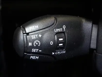 Photo 13 Peugeot 208  1.2 PureTech 75ch S&S Active Business