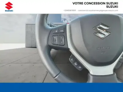 Photo 12 Suzuki Vitara  1.5 Dualjet Hybrid 115ch Style Auto Allgrip MY24