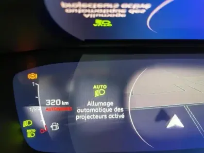 Photo 12 Peugeot 2008  1.2 PureTech 130ch S&S Allure Pack EAT8