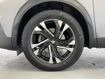 Photo 4 Peugeot 2008  1.2 PureTech 130ch S&S Allure Pack EAT8