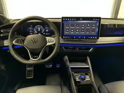 Photo 5 Volkswagen Tiguan  2.0 TDI 150ch R-Line Exclusive DSG7