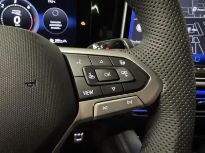 Photo 8 Volkswagen Tiguan  2.0 TDI 150ch R-Line Exclusive DSG7