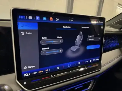 Photo 11 Volkswagen Tiguan  2.0 TDI 150ch R-Line Exclusive DSG7