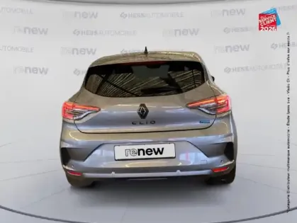 Photo 6 Renault Clio  1.6 E-Tech 145ch full hybrid esprit Alpine - 24
