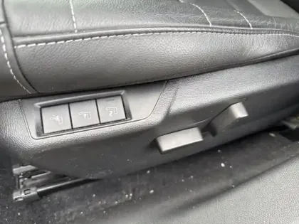 Photo 12 Citroën C4  Moteur électrique 136ch (100 kW) Shine Pack Automatique