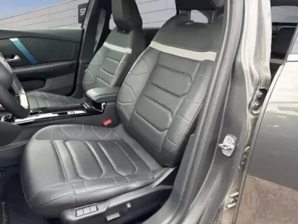 Photo 8 Citroën C4  Moteur électrique 136ch (100 kW) Shine Pack Automatique