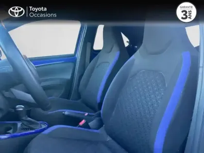 Photo 8 Toyota Aygo  X 1.0 VVT-i 72ch Design S-CVT