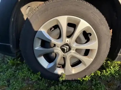 Photo 20 Citroën C3  1.2 PureTech 83ch S&S Feel 122-123g