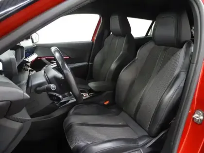 Photo 6 Peugeot 2008  1.2 PureTech 130ch S&S GT