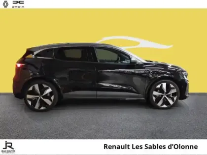 Photo 12 Renault Megane  E-Tech Electric EV60 220ch Techno super charge
