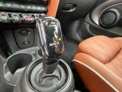 Photo 11 Mini Mini  5 Portes Cooper 136ch Yours BVA7