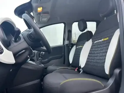 Photo 8 Fiat Panda  Classic 1.0 70ch BSG S&S Pandina Step 2