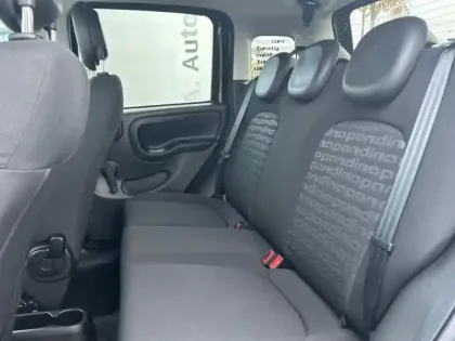 Photo 24 Fiat Panda  Classic 1.0 70ch BSG S&S Pandina Step 2