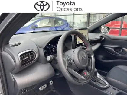 Photo 4 Toyota Yaris  130h GR Sport 5p MY25