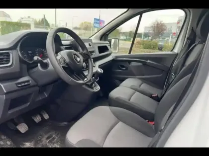 Photo 12 Renault Trafic Gén. III (J82) Ph3 Zen 4