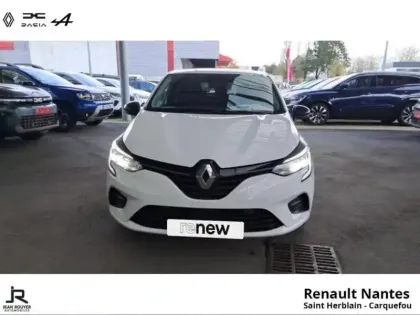 Photo 8 Renault Clio  1.6 E-Tech hybride 145ch Evolution
