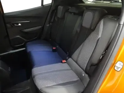 Photo 6 Peugeot 2008  e- 136ch GT