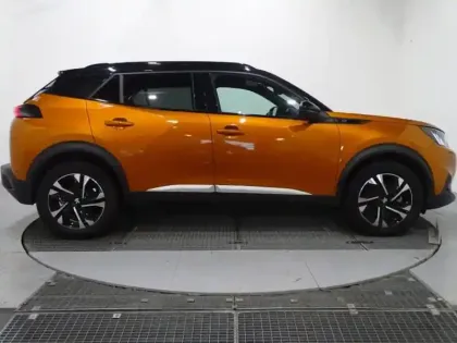 Photo 3 Peugeot 2008  e- 136ch GT