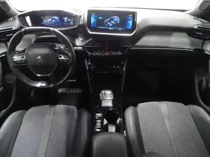 Photo 5 Peugeot 2008  e- 136ch GT