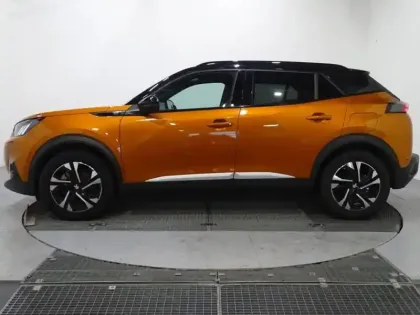 Photo 4 Peugeot 2008  e- 136ch GT