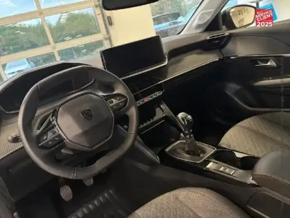 Photo 14 Peugeot 208  1.2 100ch S&S Allure