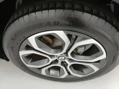 Photo 9 Renault Captur  1.6 E-Tech hybride rechargeable 160ch Intens -21