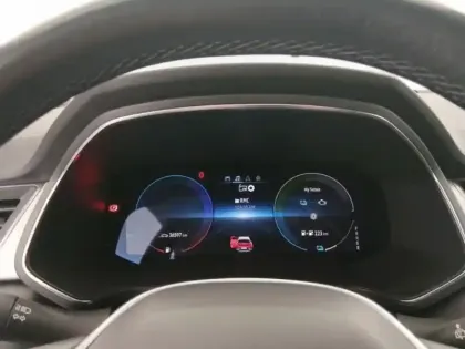 Photo 12 Renault Captur  1.6 E-Tech hybride rechargeable 160ch Intens -21