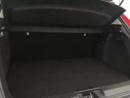 Photo 8 Renault Captur  1.6 E-Tech hybride rechargeable 160ch Intens -21