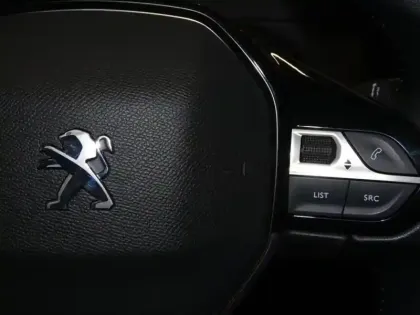 Photo 12 Peugeot 208  1.2 PureTech 75ch S&S Active Business